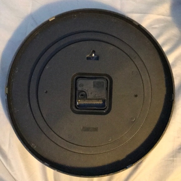 Light blue clock that is brand new:) - Picture 2 of 2